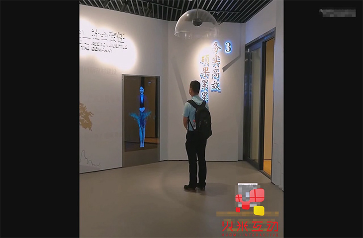 蘇州規劃館鏡面虛擬主持人迎賓